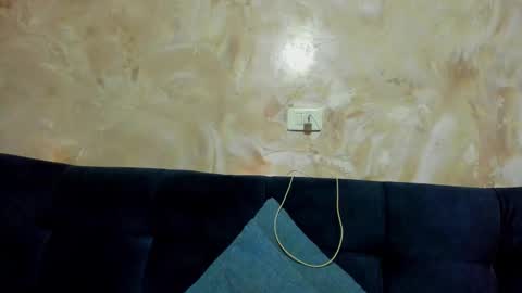 Tiffany online show from October 4, 2025, 12:30 am