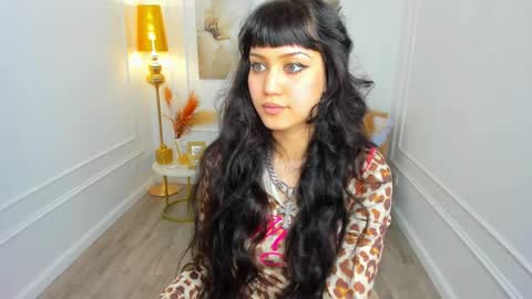 tiffanyyoun online show from April 3, 2026, 12:14 pm