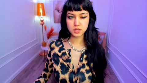 tiffanyyoun online show from April 7, 2026, 12:16 pm