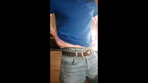 tigerjow941808 online show from February 15, 2026, 9:33 pm