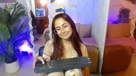 Tiiana online show from April 15, 2026, 5:25 am