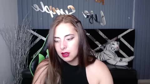 Snapshot of tiina_a chatting on January 18, 2025, 10:39 am Tiina online show from January 18, 2025, 10:39 am