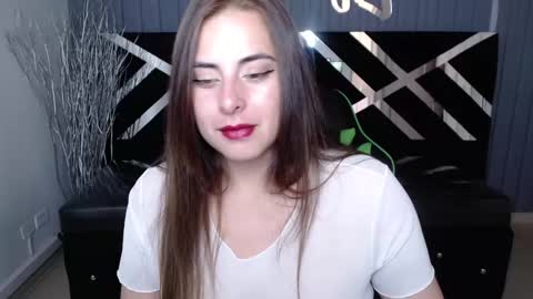 Snapshot of tiina_a chatting on January 18, 2025, 1:40 pm Tiina online show from January 18, 2025, 1:40 pm