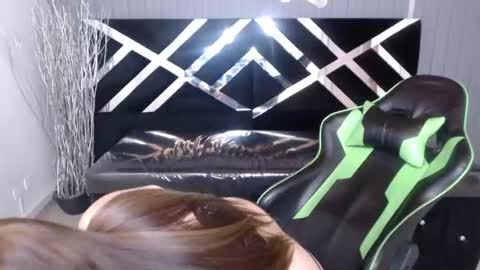Snapshot of tiina_a chatting on January 24, 2025, 4:49 pm Tiina online show from January 24, 2025, 4:49 pm