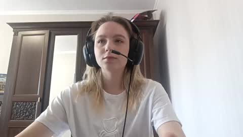 Snapshot of tildarumbaugh chatting on June 9, 2026, 8:15 am Alice online show from June 9, 2026, 8:15 am
