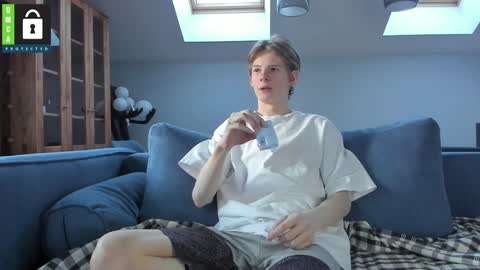 Snapshot of tim_milll chatting on December 17, 2024, 9:17 am Tim online show from December 17, 2024, 9:17 am