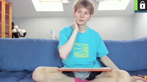 Snapshot of tim_milll chatting on February 24, 2025, 6:27 am Tim online show from February 24, 2025, 6:27 am