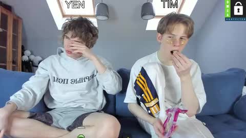 Snapshot of tim_milll chatting on March 2, 2025, 6:16 am Tim online show from March 2, 2025, 6:16 am