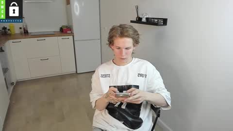 Snapshot of tim_milll chatting on October 12, 2025, 9:36 pm Tim online show from October 12, 2025, 9:36 pm