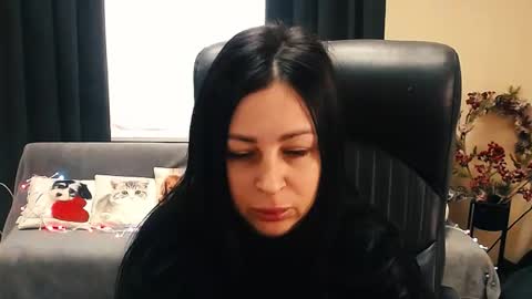 Snapshot of timeparadice chatting on February 10, 2026, 8:40 am Luisa online show from February 10, 2026, 8:40 am