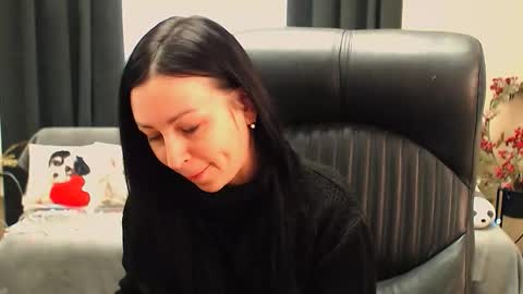 Snapshot of timeparadice chatting on February 25, 2026, 8:02 am Luisa online show from February 25, 2026, 8:02 am