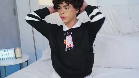 timmyshy online show from September 17, 2025, 3:08 am