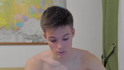 Snapshot of timytwinkboy chatting on January 16, 2025, 12:42 pm Tim online show from January 16, 2025, 12:42 pm