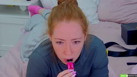 Tina online show from September 12, 2025, 4:12 am