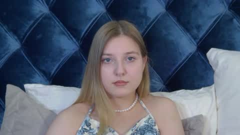 TinaBurton online show from April 19, 2026, 6:10 pm