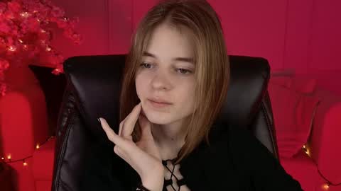 Tina Davil online show from December 9, 2024, 5:41 pm