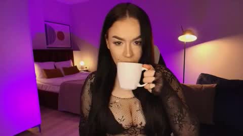 hi im curvy babyface girlie Tina online show from January 19, 2026, 8:07 am