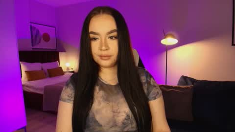 hi im curvy babyface girlie Tina online show from February 15, 2026, 8:13 am