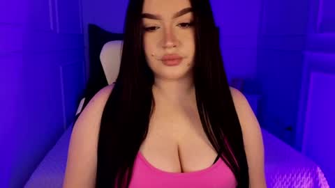 hi im curvy babyface girlie Tina online show from April 30, 2026, 2:56 pm