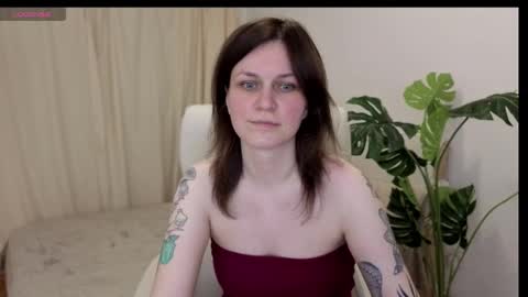Snapshot of tinamelt chatting on September 21, 2025, 5:25 pm TinaMelt online show from September 21, 2025, 5:25 pm