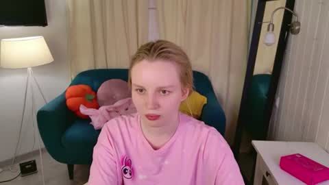 tinasiner online show from June 11, 2026, 1:53 pm