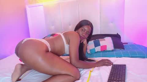 Tina online show from October 14, 2025, 7:58 pm