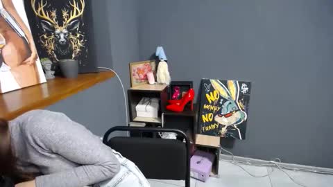 Gloria online show from October 13, 2025, 6:13 am