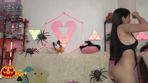 tiny_vixen_ online show from October 15, 2025, 1:55 pm