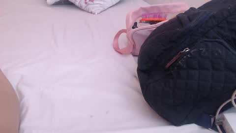 tiny_whore18 online show from November 8, 2025, 9:09 am