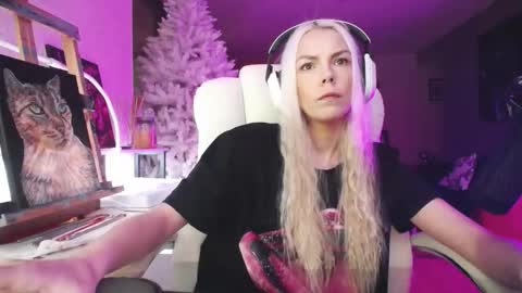 Snapshot of tinykylie chatting on February 2, 2026, 6:34 am stage Kylie Sinner brand CLITBAIT online show from February 2, 2026, 6:34 am