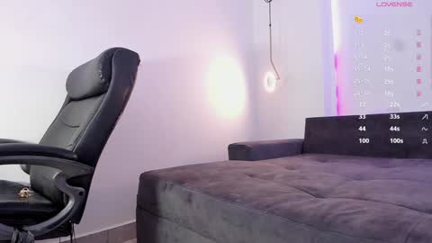 Luna  online show from January 23, 2025, 10:11 am