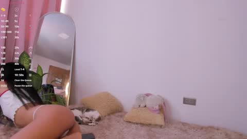 Luna  online show from October 21, 2025, 8:09 pm