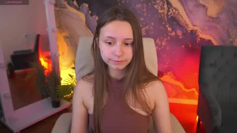 tinynataliee online show from May 29, 2026, 7:06 am