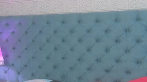 Tinnyrose online show from February 26, 2026, 7:35 pm