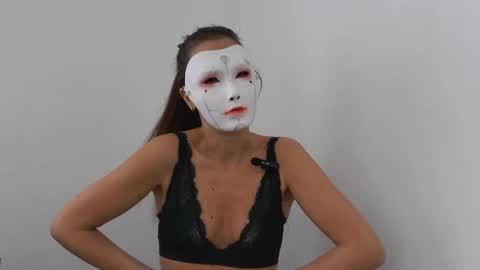 Tinks online show from October 24, 2025, 8:44 am