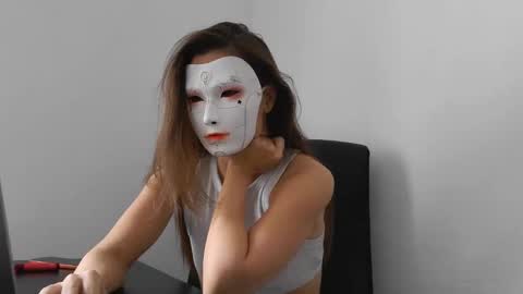 Tinks online show from December 2, 2025, 11:37 am