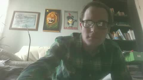 titlovercums online show from December 18, 2025, 3:51 pm