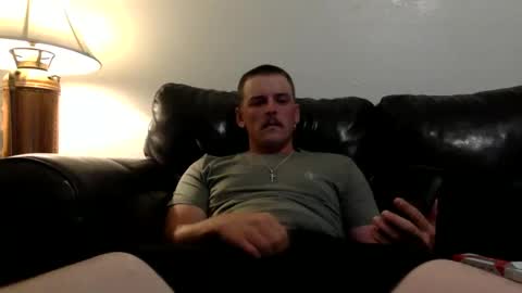 Snapshot of tnich28 chatting on October 7, 2025, 2:09 am tnich28 online show from October 7, 2025, 2:09 am