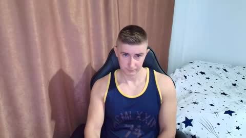 todhorny987 online show from February 23, 2026, 4:43 am