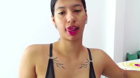 Adela y juan online show from December 19, 2024, 2:46 pm