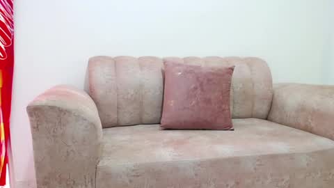 Adela y juan online show from December 28, 2024, 7:01 pm