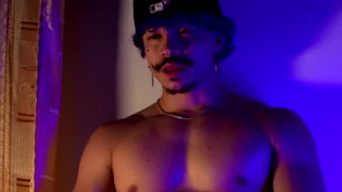 tokyo_oo online show from April 5, 2026, 1:36 am