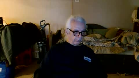 tom112292014 online show from March 30, 2026, 1:01 pm