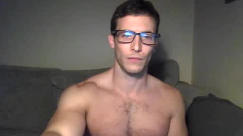 tom90ukx online show from February 12, 2025, 2:10 pm