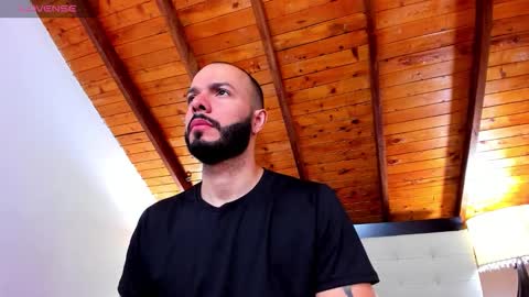   online show from November 10, 2025, 12:48 pm