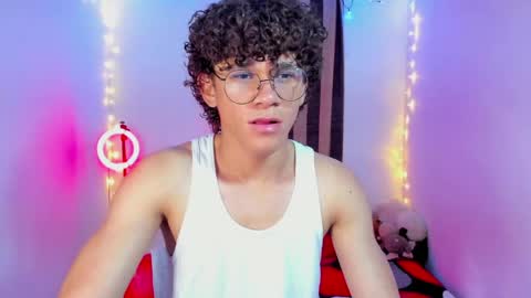 Snapshot of tom_blue10 chatting on May 12, 2026, 3:14 am Tom Blue online show from May 12, 2026, 3:14 am
