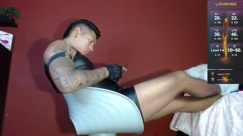 Tom online show from February 17, 2025, 1:04 am