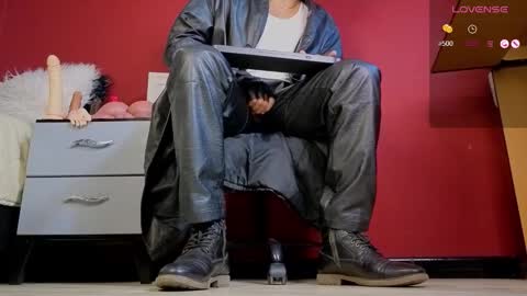 Tom online show from November 19, 2025, 2:11 am