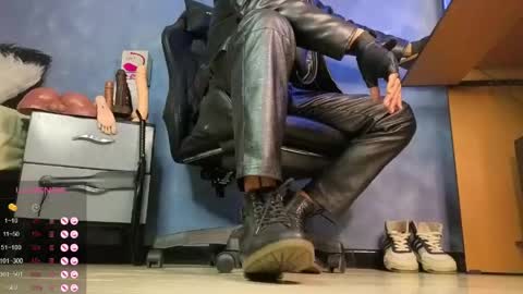 Tom online show from April 16, 2026, 12:28 pm