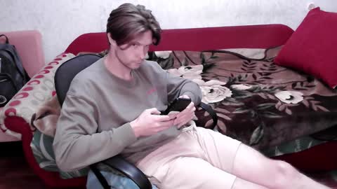 Snapshot of tom_elmo chatting on October 1, 2025, 11:22 pm Tom Elmo online show from October 1, 2025, 11:22 pm